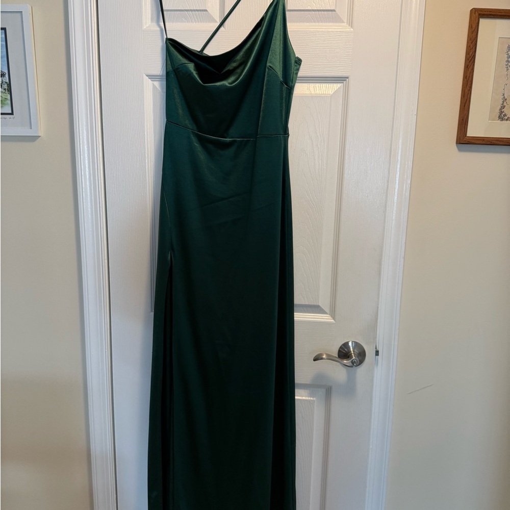 Elegant Green Evening Dress